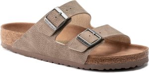 Unisex-Adult Sandals Arizona SFB Pink Clay Sd <div id="productOverview_feature_div" class="celwidget" data-feature-name="productOverview" data-csa-c-type="widget" data-csa-c-content-id="productOverview" data-csa-c-slot-id="productOverview_feature_div" data-csa-c-asin="B0CKKTCXBN" data-csa-c-is-in-initial-active-row="false" data-csa-c-id="y0jt2-o46262-wmdgap-e17u8r" data-cel-widget="productOverview_feature_div"></div> <div> <ul> <li class="a-spacing-mini"><span class="a-list-item"> An icon of timeless design and legendary comfort, the Arizona sandal has been defining style since 1973. The laid-back look comes in durable Birko-Flor for a classic, leather-like finish. Complete with legendary BIRKENSTOCK design elements, like a contoured cork-latex footbed for the ultimate in support. </span></li> <li class="a-spacing-mini"><span class="a-list-item"> Contoured cork-latex footbed creates custom support with wear </span></li> <li class="a-spacing-mini"><span class="a-list-item"> Birko-Flor synthetic leather upper </span></li> <li class="a-spacing-mini"><span class="a-list-item"> Suede footbed lining helps keep you comfortable </span></li> </ul> </div>